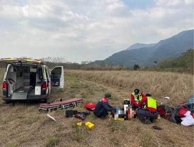 屏東三地門飛行傘墜落！男10米高墜地身亡 身分曝光