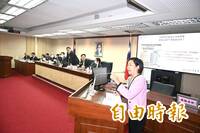 劉世芳拒上台 中配李貞秀首度質詢對空氣問話