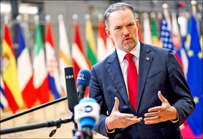 中英對照讀新聞》US Starts Second Trade Probe in Trump’s Tariff Policy Revival 川普關稅政策捲土重來，美啟動第2波貿易調查