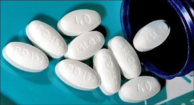 中英對照讀新聞》Statins don’t cause most side effects blamed on them斯他汀類藥物不會引發多數被歸咎於它們的副作用