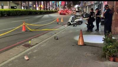 台中情殺「狠男雙刀追殺」！女友倒地補刀插頸 勇男阻擋也被砍傷