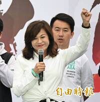 傻眼！柯文哲判罪關鍵證人竟上凱道喊加油　小草還歡呼叫好