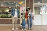 PO畢業照遭日本酸民奚落  外籍人士扮外星人神回「這句」