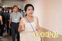 昨嗆黨部一坨屎！蕭敬嚴今宣布不選 徐巧芯秒打溫情牌：祝福你