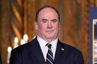 正值美軍海上封鎖伊朗 美國海軍部長突離職、未公開原因