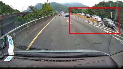 國5入口封閉連9車逆向闖出口匝道！網友：雞腿換駕照還可團購