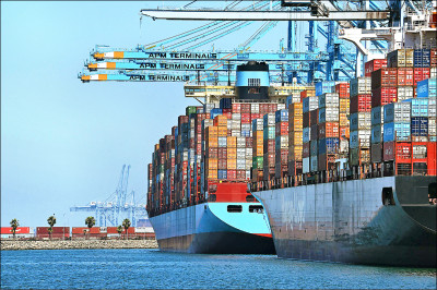 中英對照讀新聞》Trump’s Latest 10% Tariffs Found Unlawful by US Trade Court 川普最新的10％關稅遭美國貿易法院判定違法