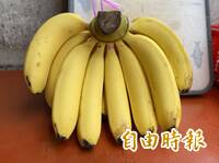 香蕉常放到發黑？網瘋傳「1保存神招」 實測放1週仍是金黃色