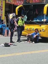 碰瓷？埔里市區男下車突坐客運前 司機：遇到這種怕死了