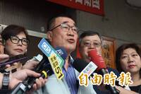 不想同框？鄭麗文一上台李四川秒走人 現場尷尬畫面瘋傳