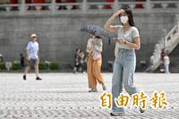 紅色警戒！12縣市熱炸 3縣市恐連續38度極端高溫