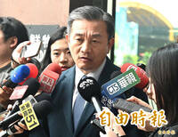 鄭麗文訪美首站大談AI國防戰略 王定宇轟：見人說人話、見鬼說鬼話