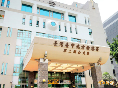 狠男虐死枕邊人2歲女兒／纏膠帶、撞牆、吹風機燒烤不送醫…