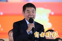 苗栗郵差遭人亂刀砍死 縣長鍾東錦說話了