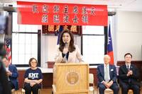 評價鄭麗文 美知名主播：她是「北京的人」