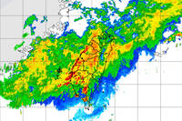 10縣市豪、大雨特報 大雷雨襲擊雲嘉南