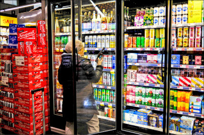 中英對照讀新聞》Can the World Cup Help the U.S. Beer Industry Kick Its Slump? 世足賽能幫美國啤酒業擺脫低迷嗎？