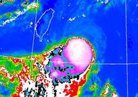 米克拉對流再爆發！鄭明典曝「回魂」跡象 南台今晚雨彈開炸
