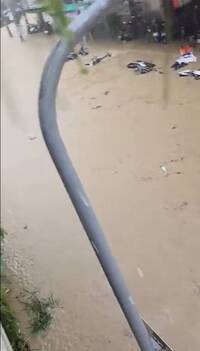 北市內湖豪雨成災 滿街泥水驚人畫面曝