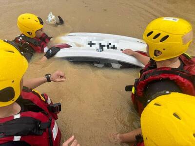 竹縣淹水釀首起死亡！竹北女開車上班受困洪水 尋獲遺體