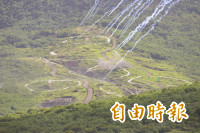 陸軍542旅火力全開！聯勇操演陸空多彈齊發 震撼恆春半島