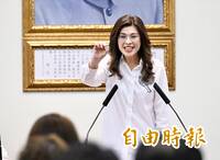 鄭麗文秀台青中國創業「奈米機器人」 稱「大家都不想打仗」