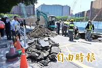 敦北台塑都更工地旁路面塌陷、瓦斯外洩 蔣萬安勒令停工