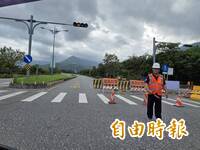 堰塞湖溢流延後 台9線萬里溪橋提前上午6點放行