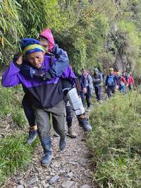 玉山守護者》救援無數！傳奇巡山員方有水 雲上明燈守護41載