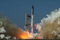 SpaceX星艦第13次試飛成功！平穩濺落印度洋 首度部署星鏈衛星