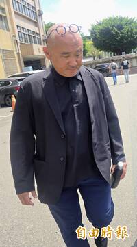 涉掏空辭修高中校產 陳履安妻兒出庭認罪