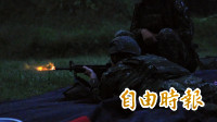 隨軍直擊》漢光10天9夜不斷電 召員夜射M4A1成「亮點」