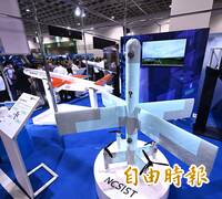 台美合作3個月見效！中科院3架「勁蜂三型」無人機自主協同飛行達陣