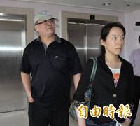 陳幸妤獲全網力挺牙醫診所湧「五星送暖」 趙建銘診所慘吃一星負評