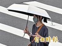 TD20恐升級颱風！午後雷雨炸全台 晚起西南風增強雨勢更猛