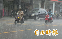 連日豪雨釀災！8/25停班停課一次看  4縣市宣布了（不斷更新）