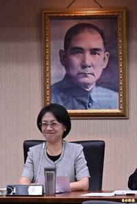 馬英九夫妻照顧弱勢聞名！黃光芹曝國民黨「翁曉玲化」超慘結果