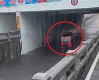 可怕！彰化的雨像是用倒的 民生、曉陽地下道封了