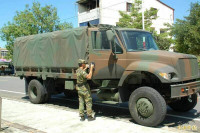 中型戰術輪車服役20年說掰掰? 陸軍「新式運輸裝備車」401輛