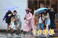 雨區擴大！14縣市豪、大雨特報 一路下到明天