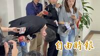 北市議員李柏毅急診室咆哮醫護 淚崩認錯、七度鞠躬道歉