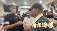 惡意輾斃凶嫌老父連聲道歉 護理師弟靈堂痛哭：怕被打不敢來？