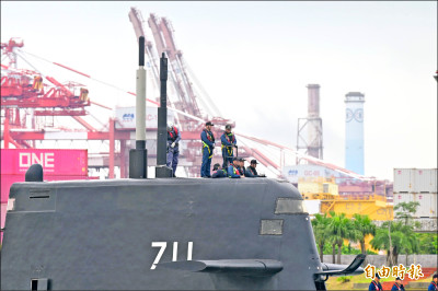 海鯤號第15次潛航測試 新任戰隊長首度隨艦出海