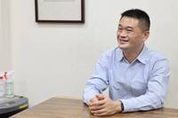 台中市議員參選人鄭伯其涉賄10萬交保  樁腳查扣1526萬現金、燕窩禮盒羈押