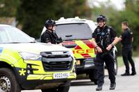 英軍基地險遭恐攻 5男持爆裂物被逮、川普讚逮捕行動「太棒了」