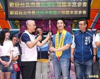 「北市甘蔗放路邊」蔣萬安逼出文藝復興 萬人朝聖金句連發