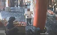 假檢警詐騙45萬藏宮廟廁所  少年車手返回取款遭逮