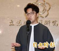 沈伯洋前年就被盯上！中國香港人士委託徵信社24小時偷拍跟監 4業者起訴