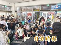 中秋、國慶小琉球連掀旅遊潮 吃飯要等兩小時