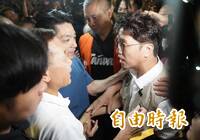 沈伯洋下戰帖辯論！蔣萬安只要TVBS那場 吳思瑤批「問4答1」